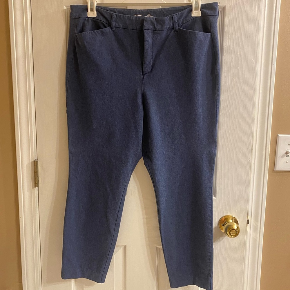 Old Navy pixie ankle pants
